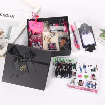 Подарочная коробка Kpop Stray Kids, Фотокарточки из нового альбома Stray Kids, наклейка на карту MANIAC Lomo, брелки для ключей, подарки фанатам